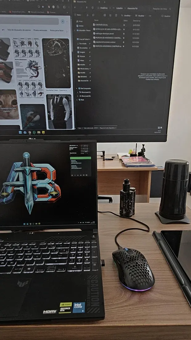 Mesa de trabalho no escritório